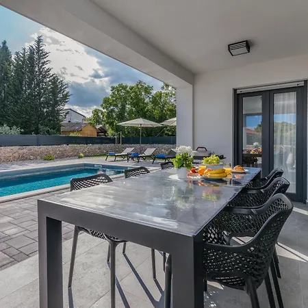 Vila Laluna With Heated Pool Kornić