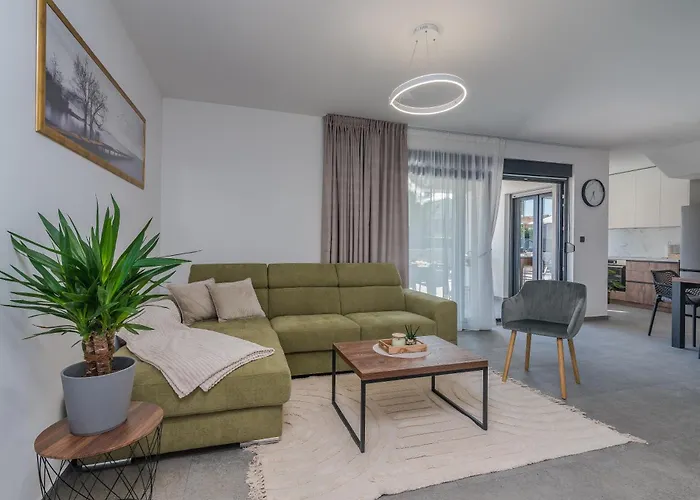 Laluna With Heated Pool *