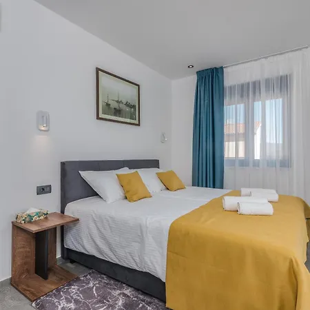 וילה Laluna With Heated Pool *