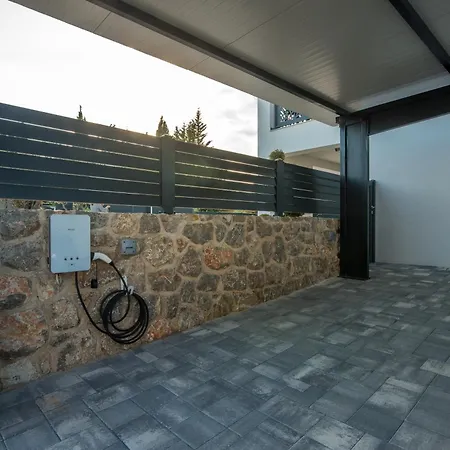 Laluna With Heated Pool 别墅 Kornić